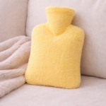 Sarı rəng, yun örtüklü su torbası