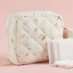 Ağ rəng, çiçək detallı ped çantası